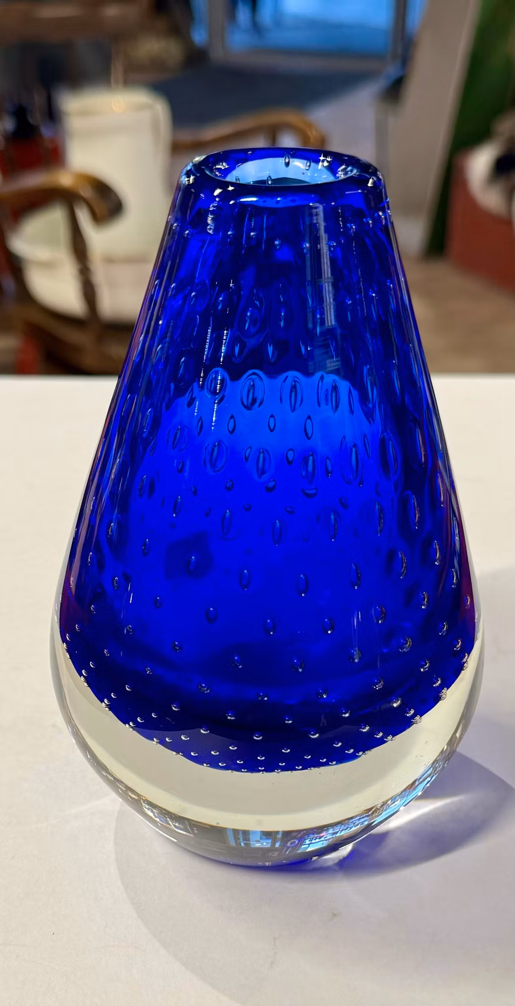 Blå Bobble vase fra Ransfjord Glassverk