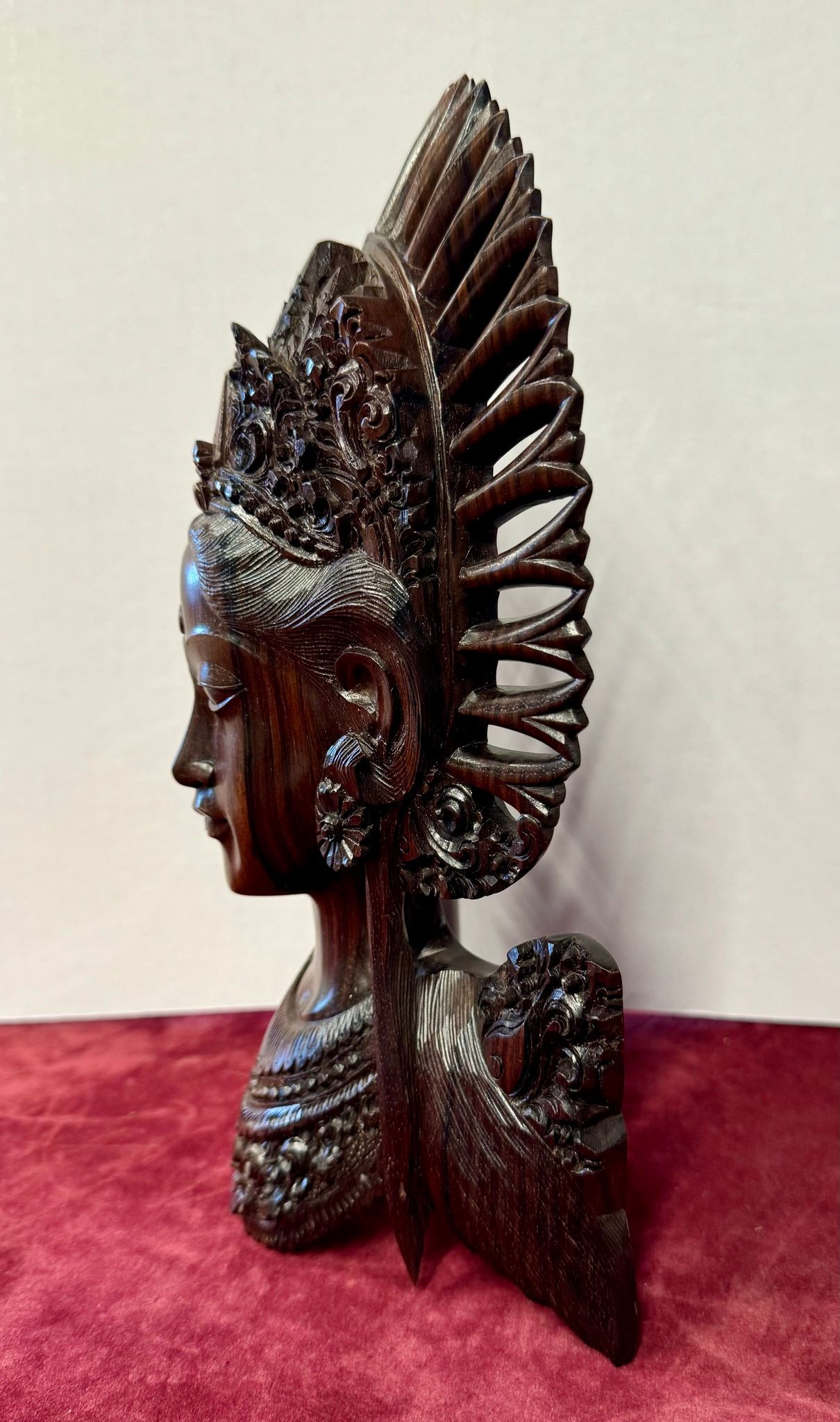 Dekorativ figur i ibenholt
