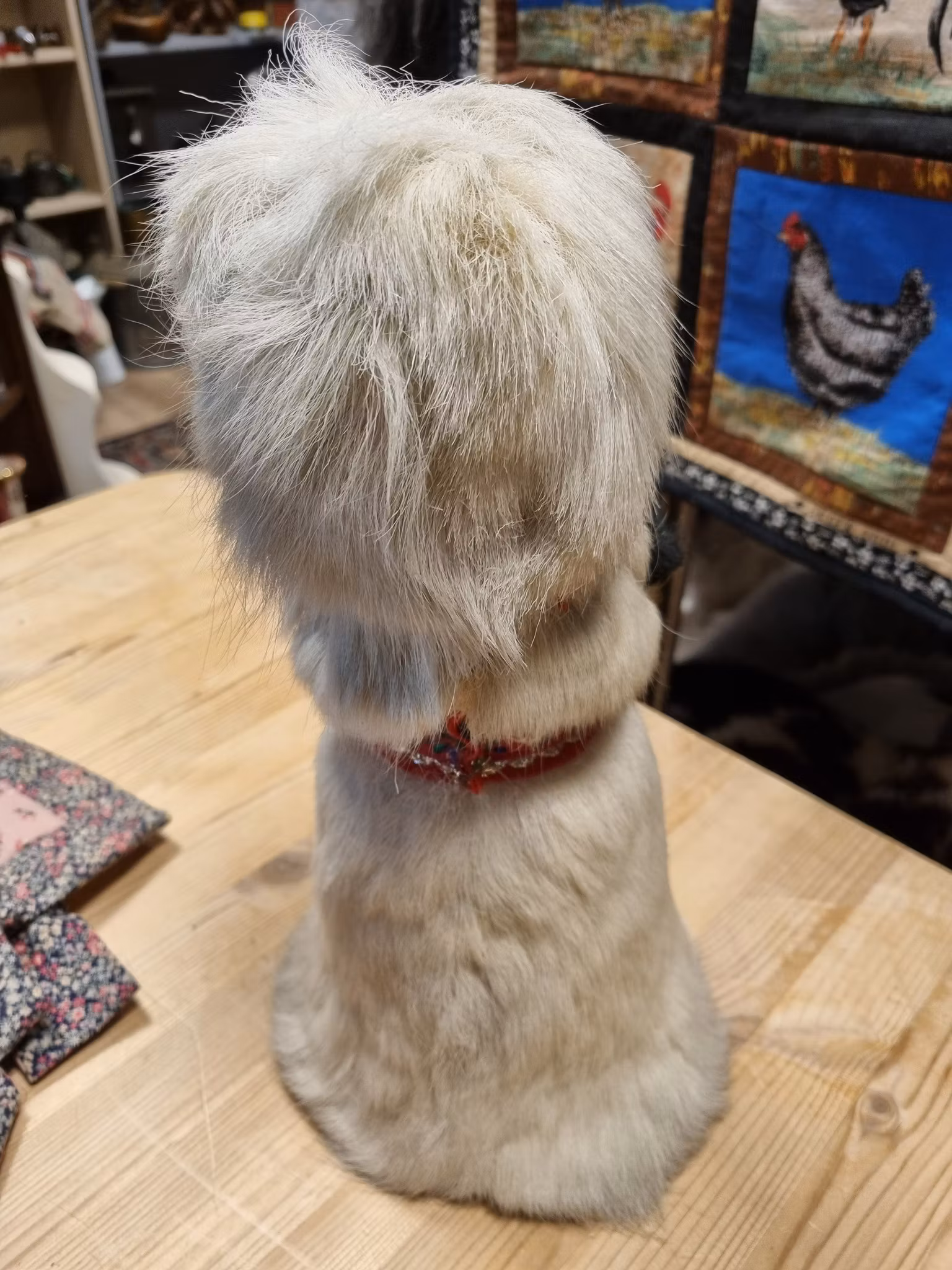 Dukke i reinsdyrskinn