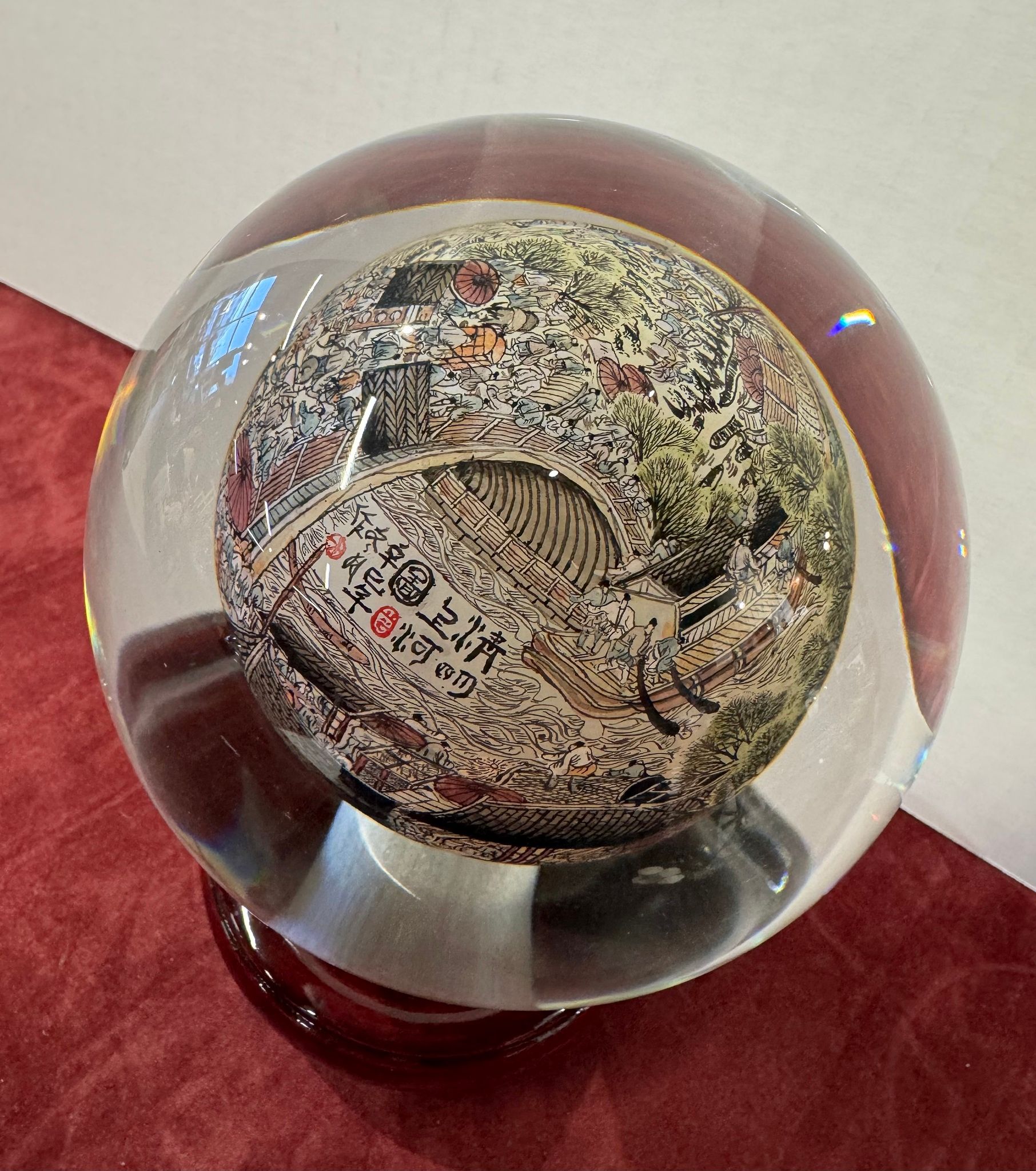 Dekorativ Glasskule  på stativ