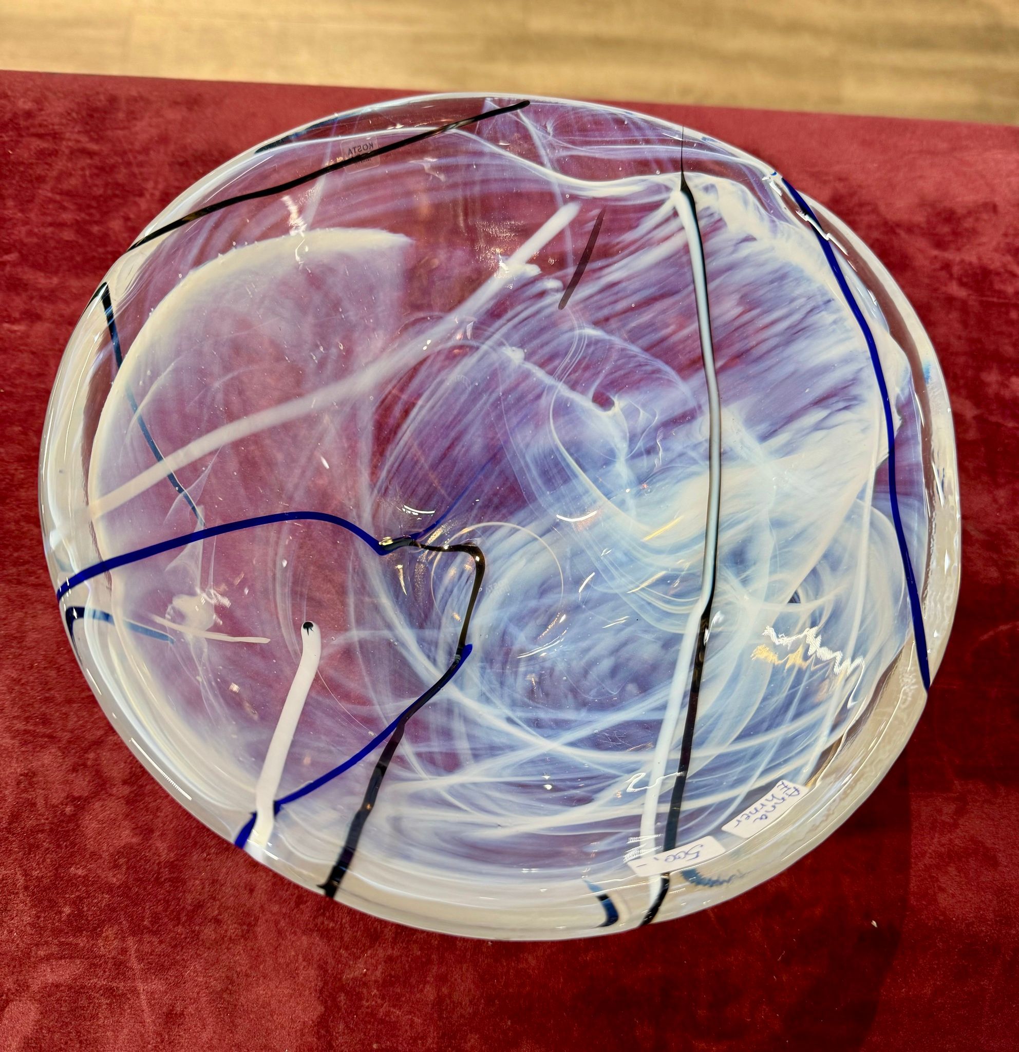 Kunstglass Bolle  fra Kosta Boda «Contrast»  Anna Ehrner.