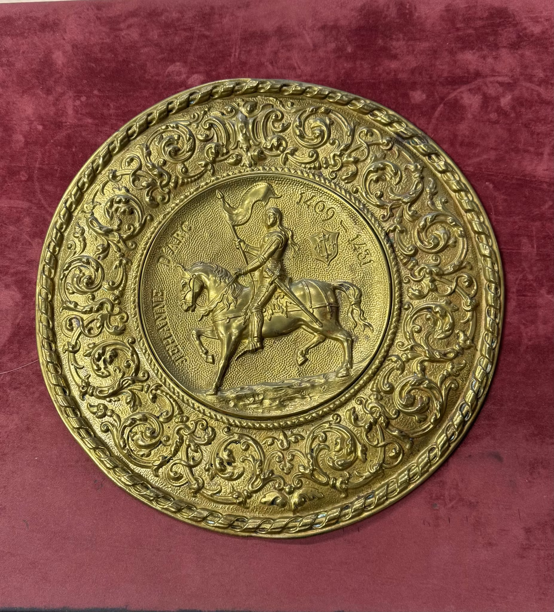 Messing Fat til vegg «Jehanne D’Arc 1409-1431»