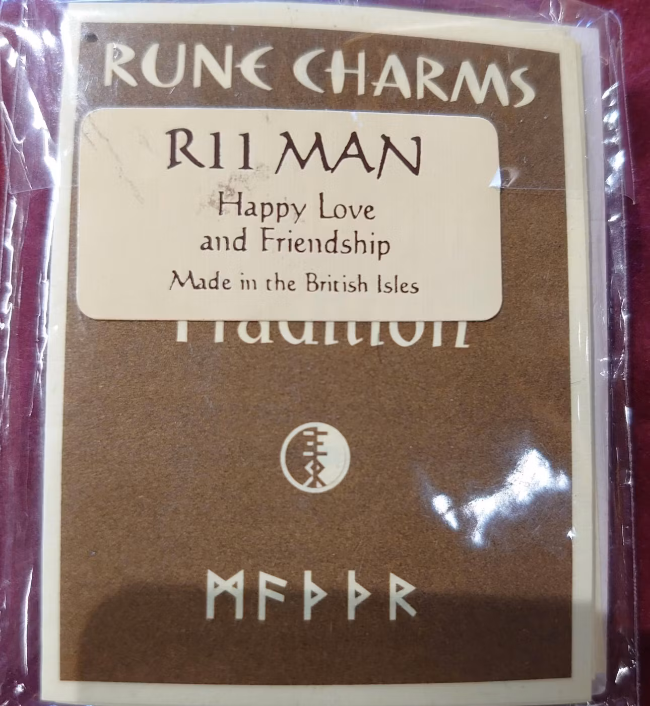 Rune charms « Happy Love and Friendship»