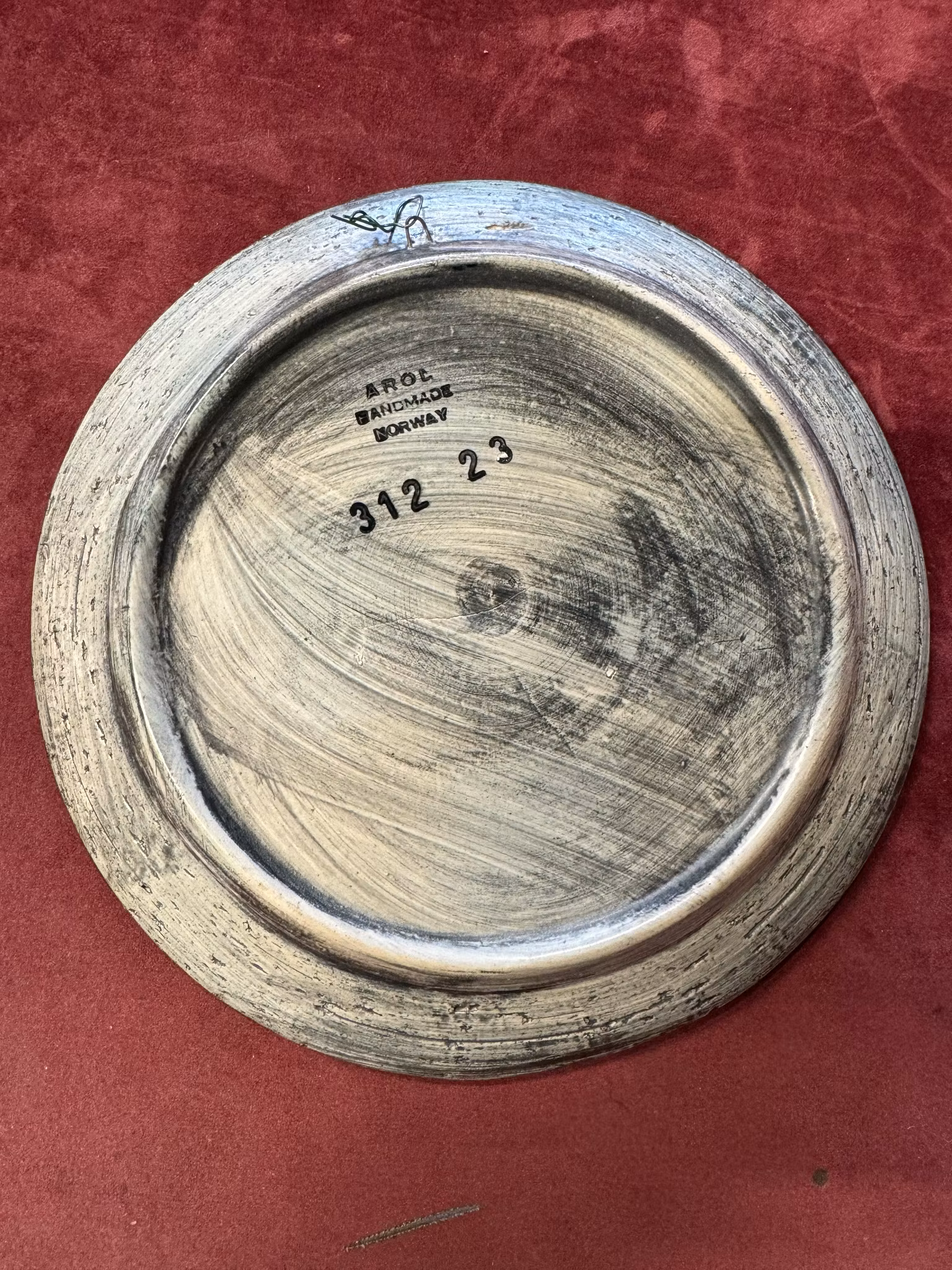 Viking «Saga»  Veggfat  fra Arol keramikk i Halden