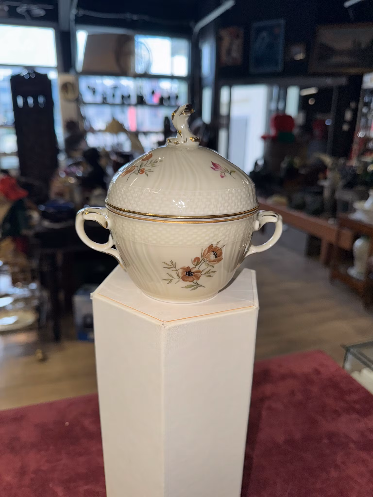 «Frijsenborg « Royal Copenhagen  Sukkerkopp