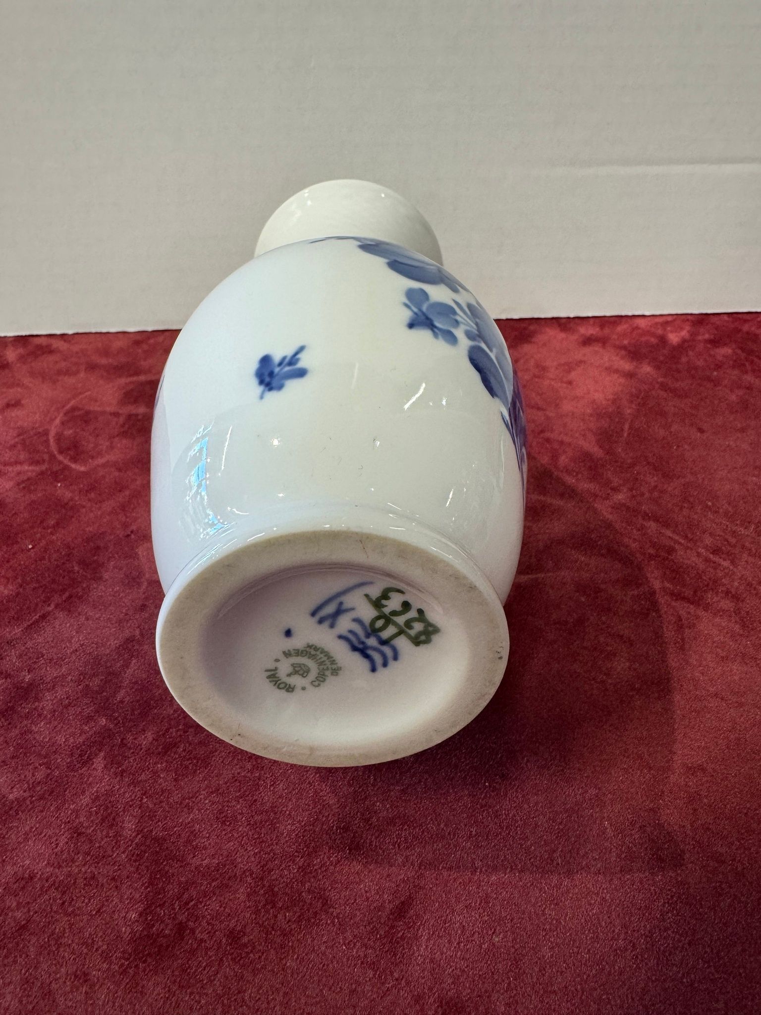 Royal Copenhagen «Blå Blomst» Vase
