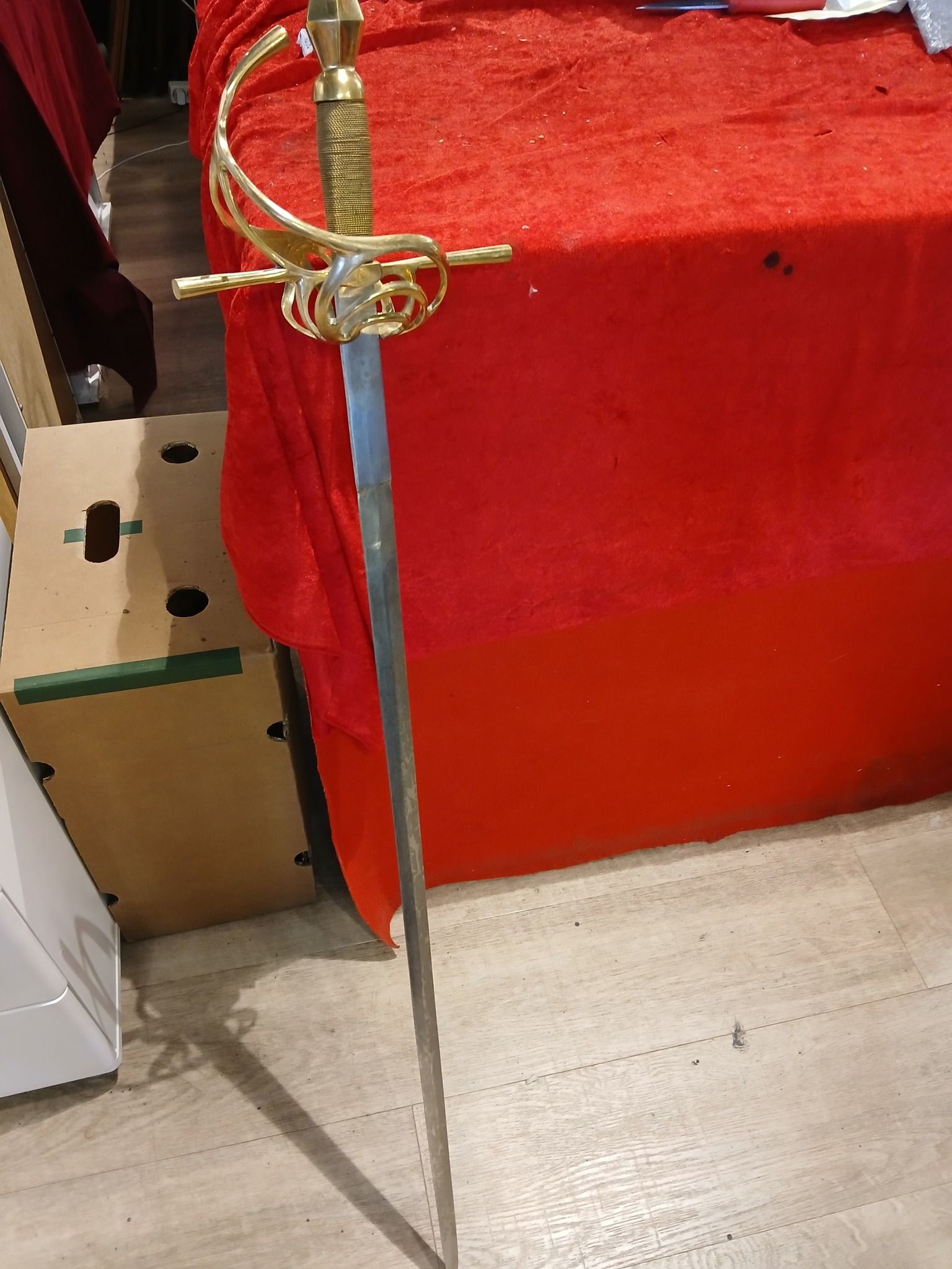 Sverd stort og fint , L - 111 cm ,