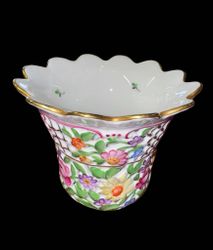 Fantastisk vakker vase fra Herend.