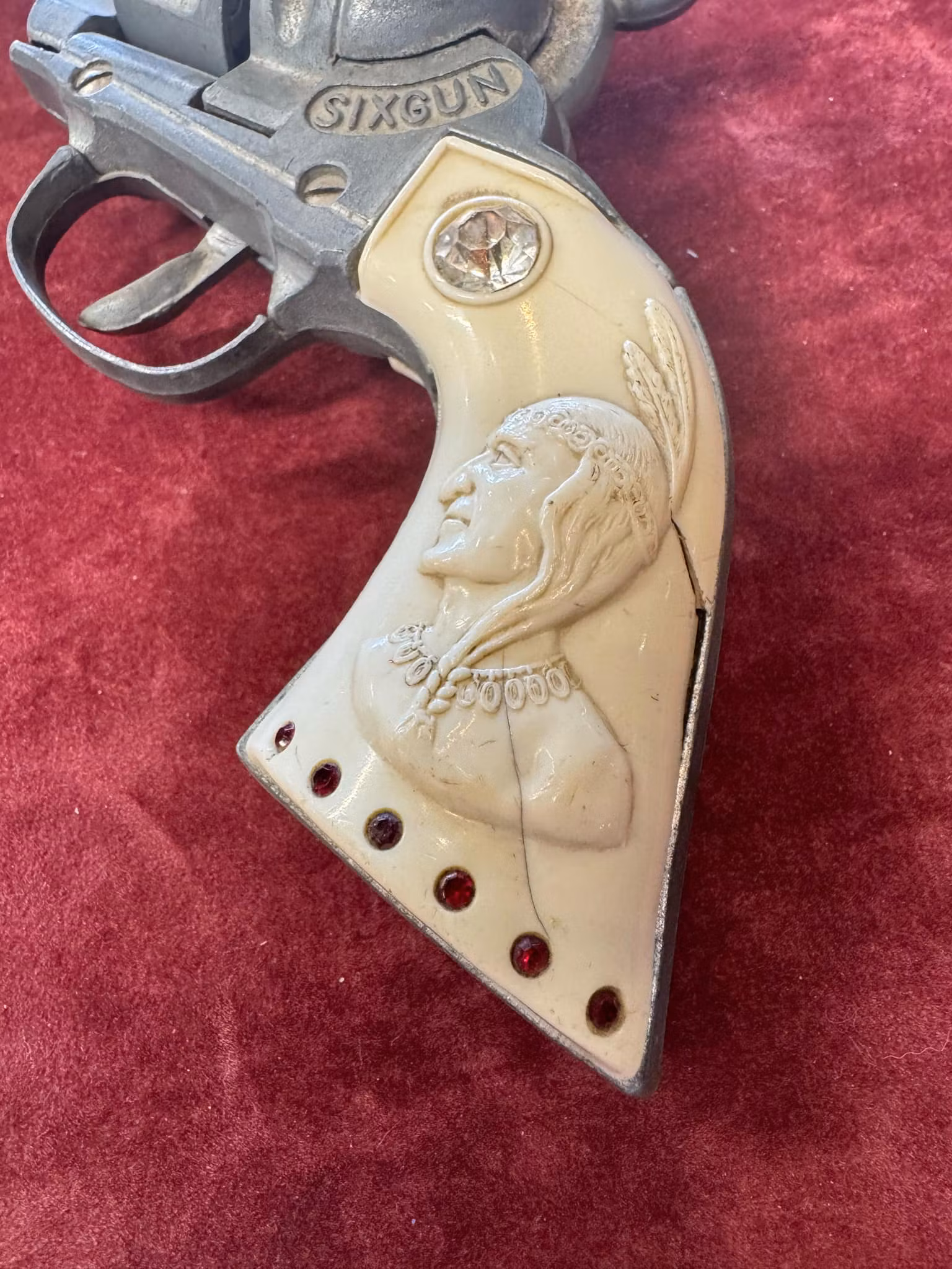 Lekepistol «Sixgun» kruttlapp pistol fra 1950-tallet.