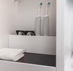 Svedbergs laddstation högskåp 50 vit