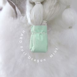 MILLOR DOG - WRAPS HARD FOIL DRAGON MINT