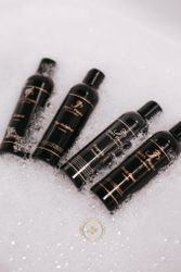 Jean Peau Takes Sulfur Shampoo