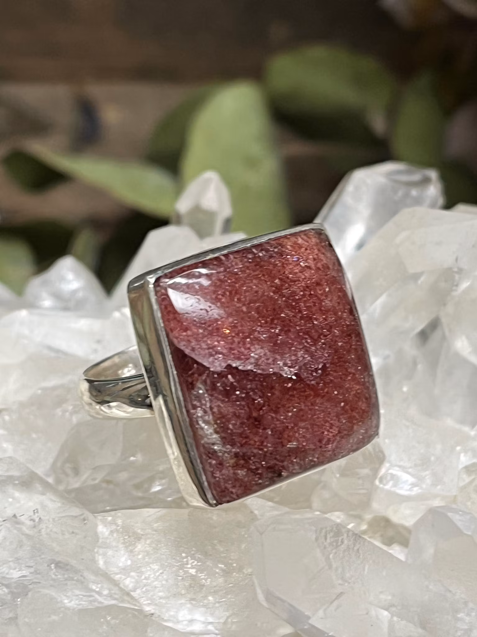 Jordgubbskvarts ring sterling silver ställbar