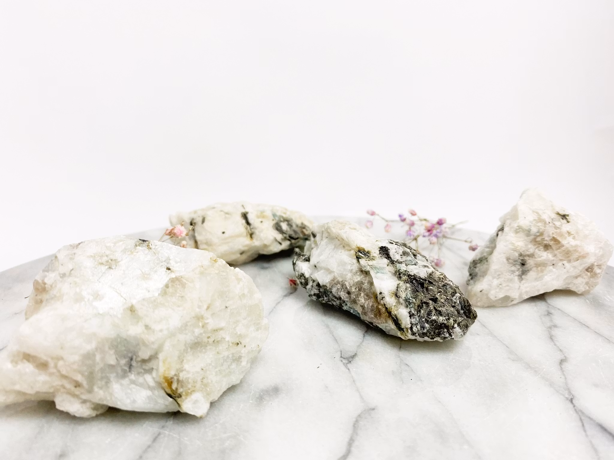 Vit /Regnbågsmånsten rå