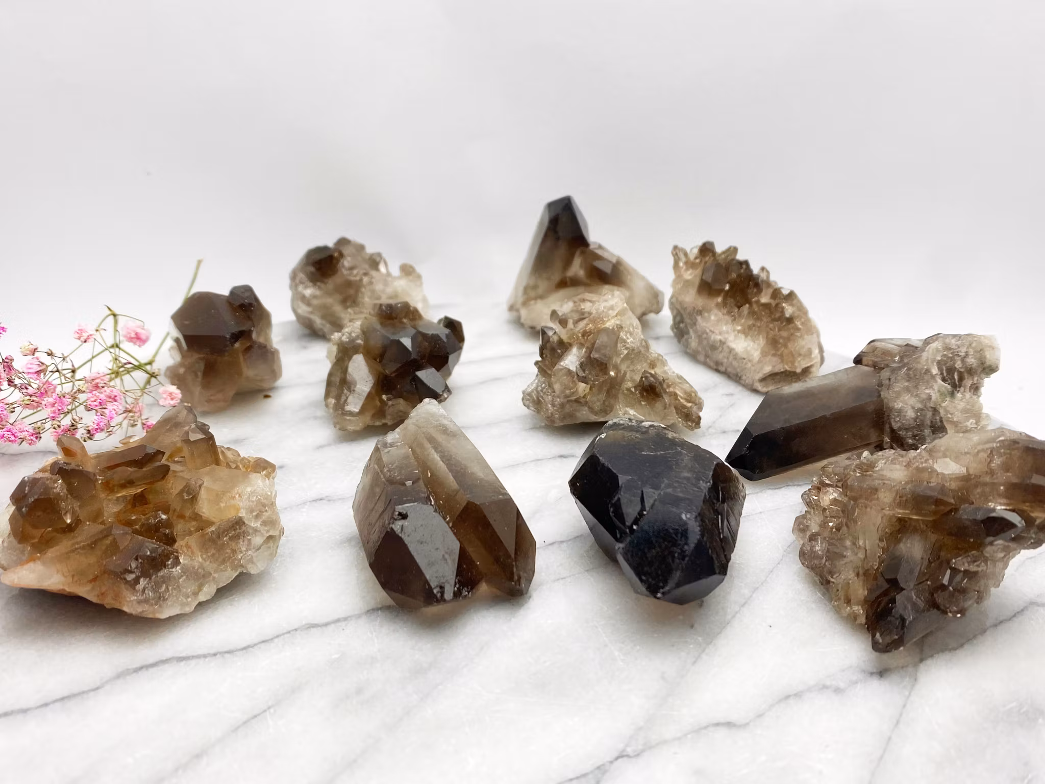 Rökkvarts  kluster/spets mellan