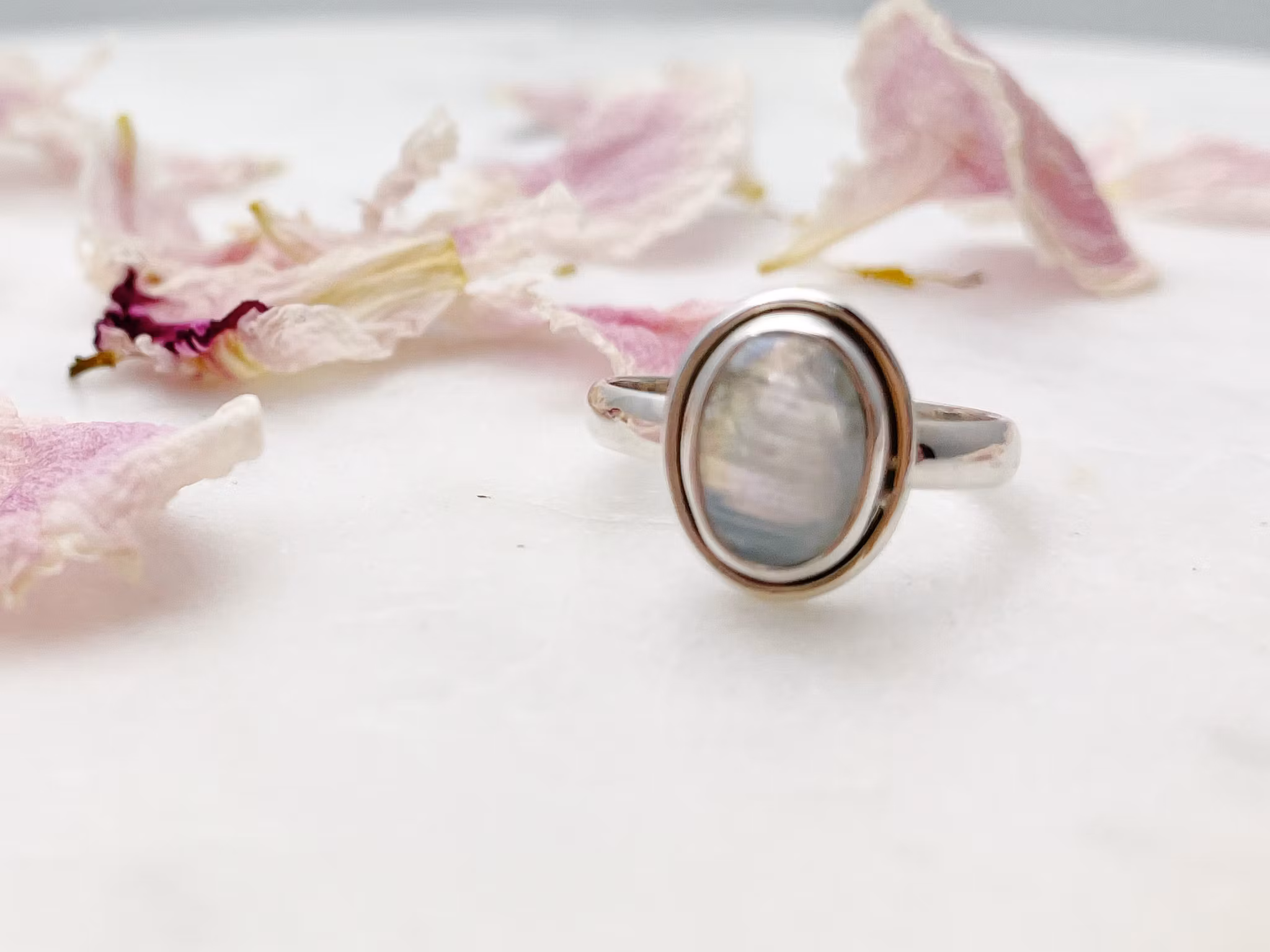 Kristallring med regnbågs månsten och sterling silver #1