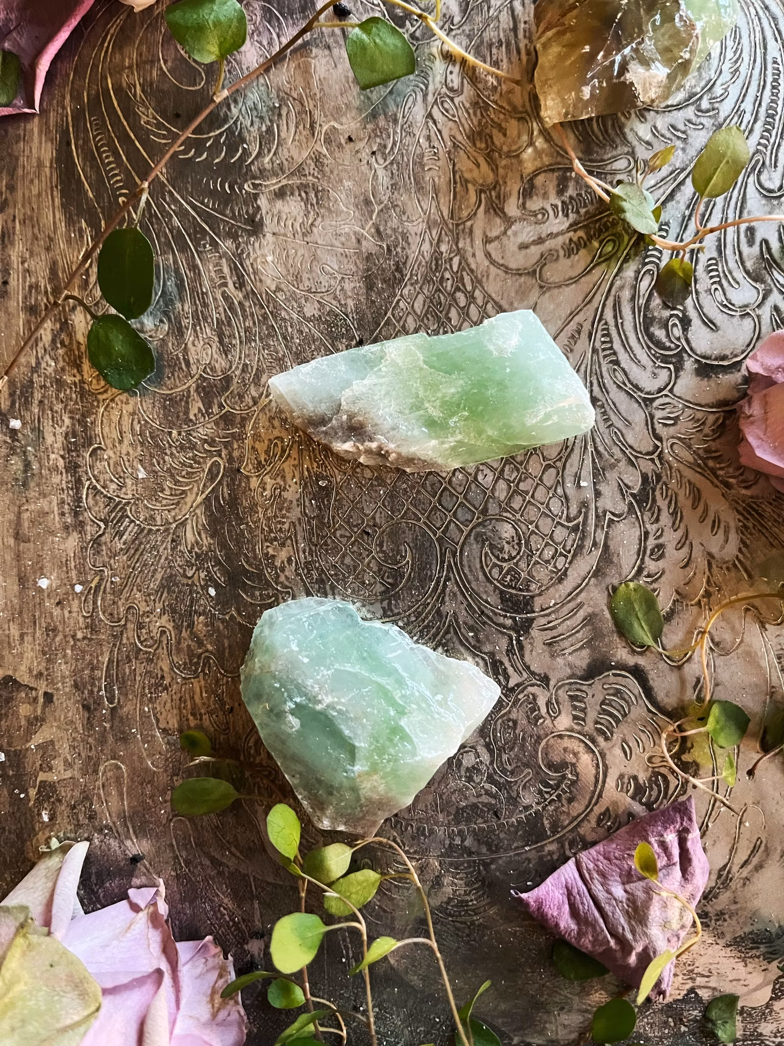 Grön kalcit rå  liten AA