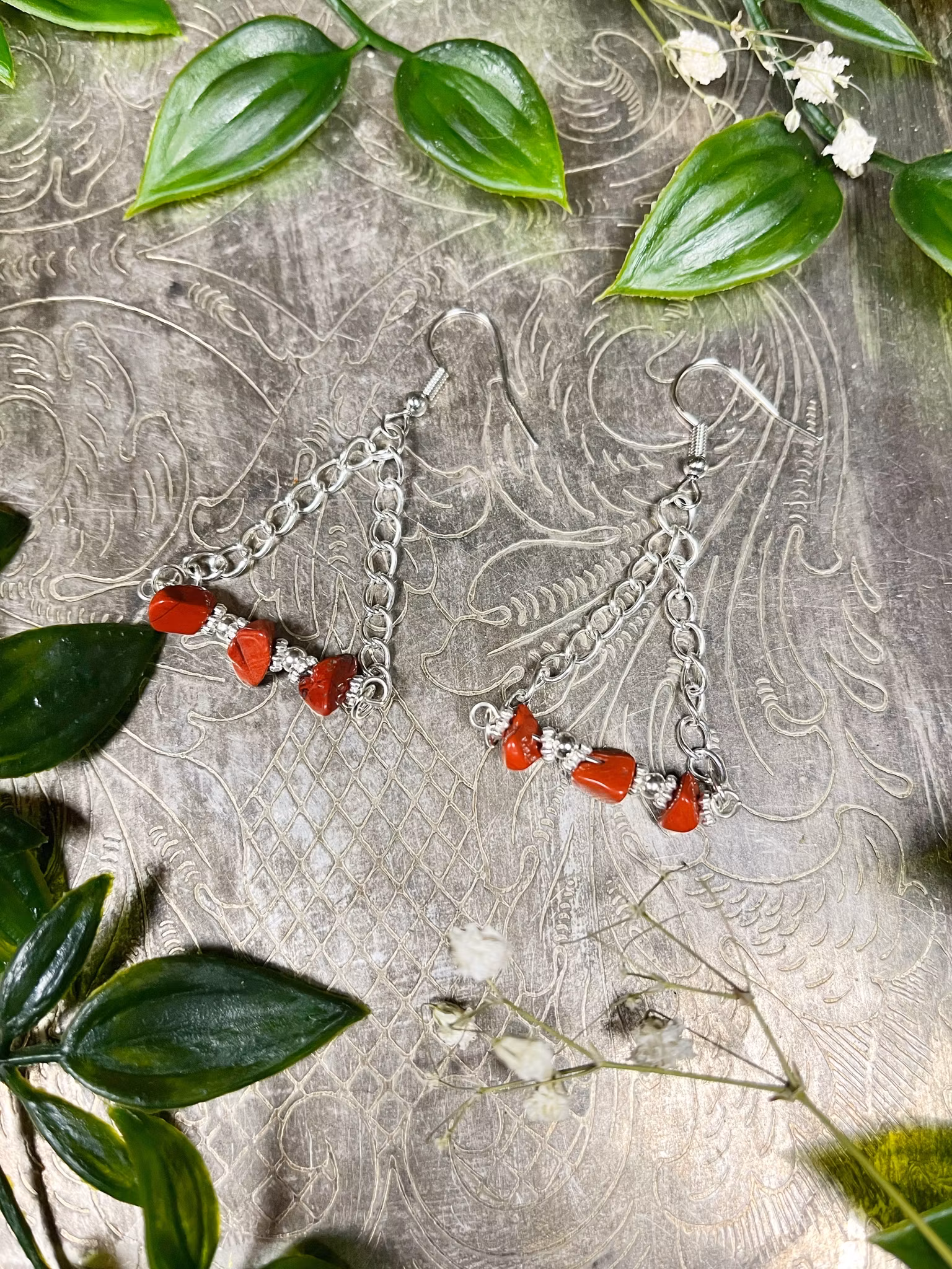 Kristallörhänge med röd  jaspis (nickelfritt)