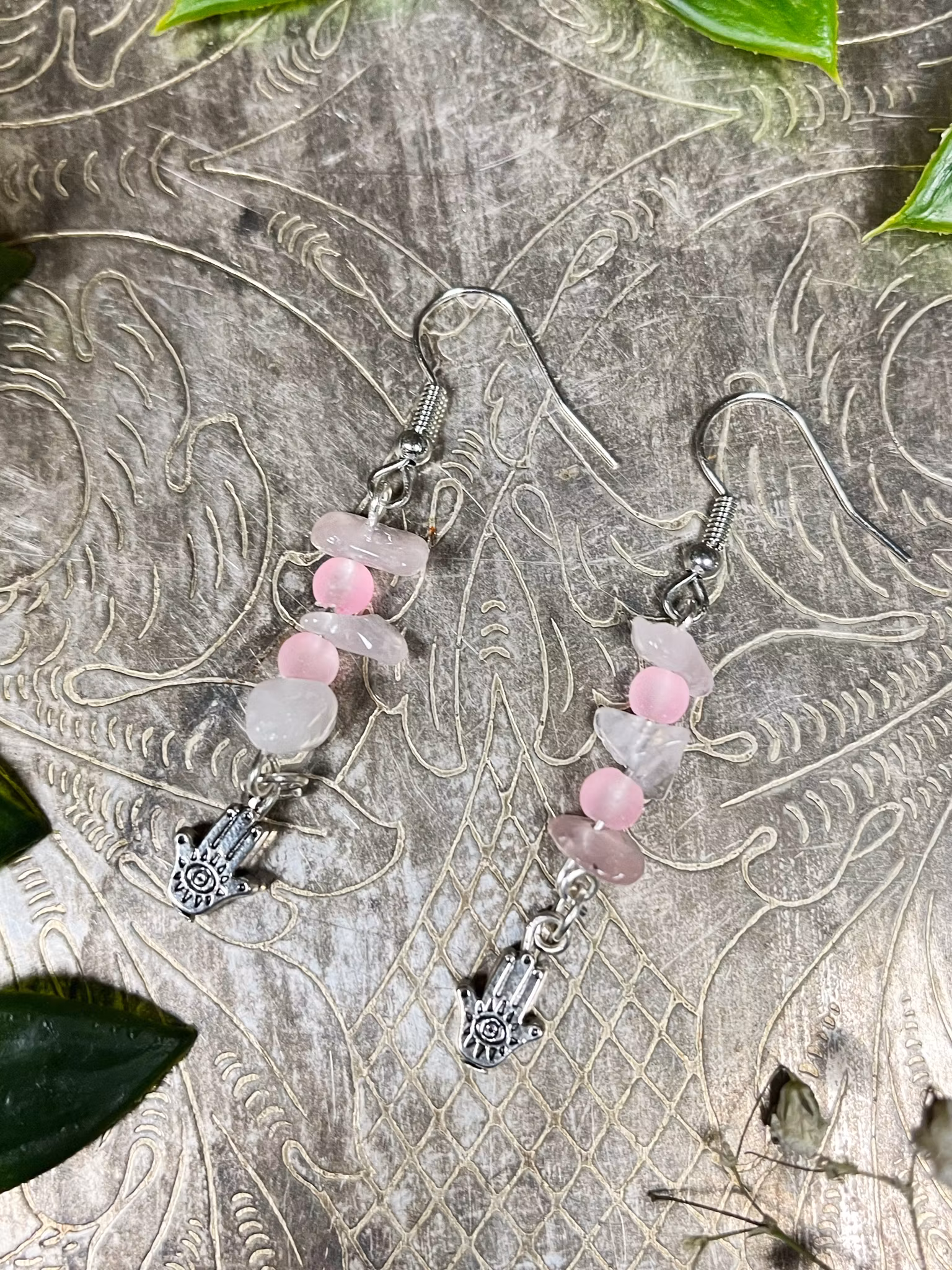 Kristallörhänge med rosenkvarts (nickelfritt)