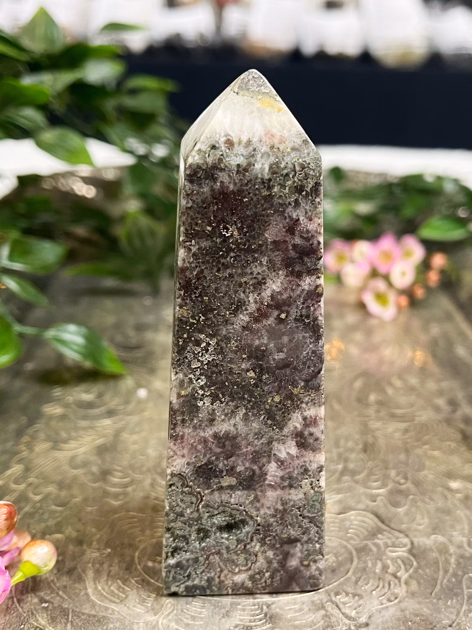 Agat torn  druzy  #1