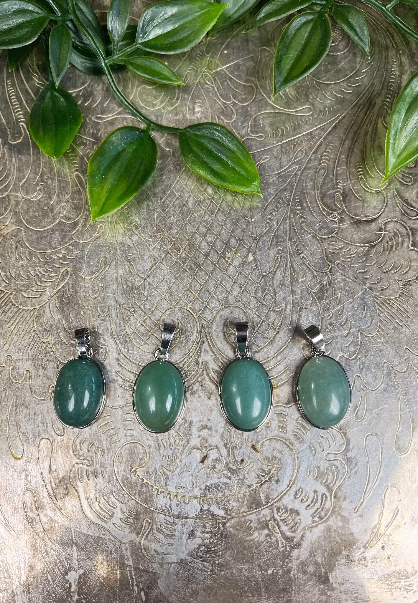 Grön aventurin hänge ovala