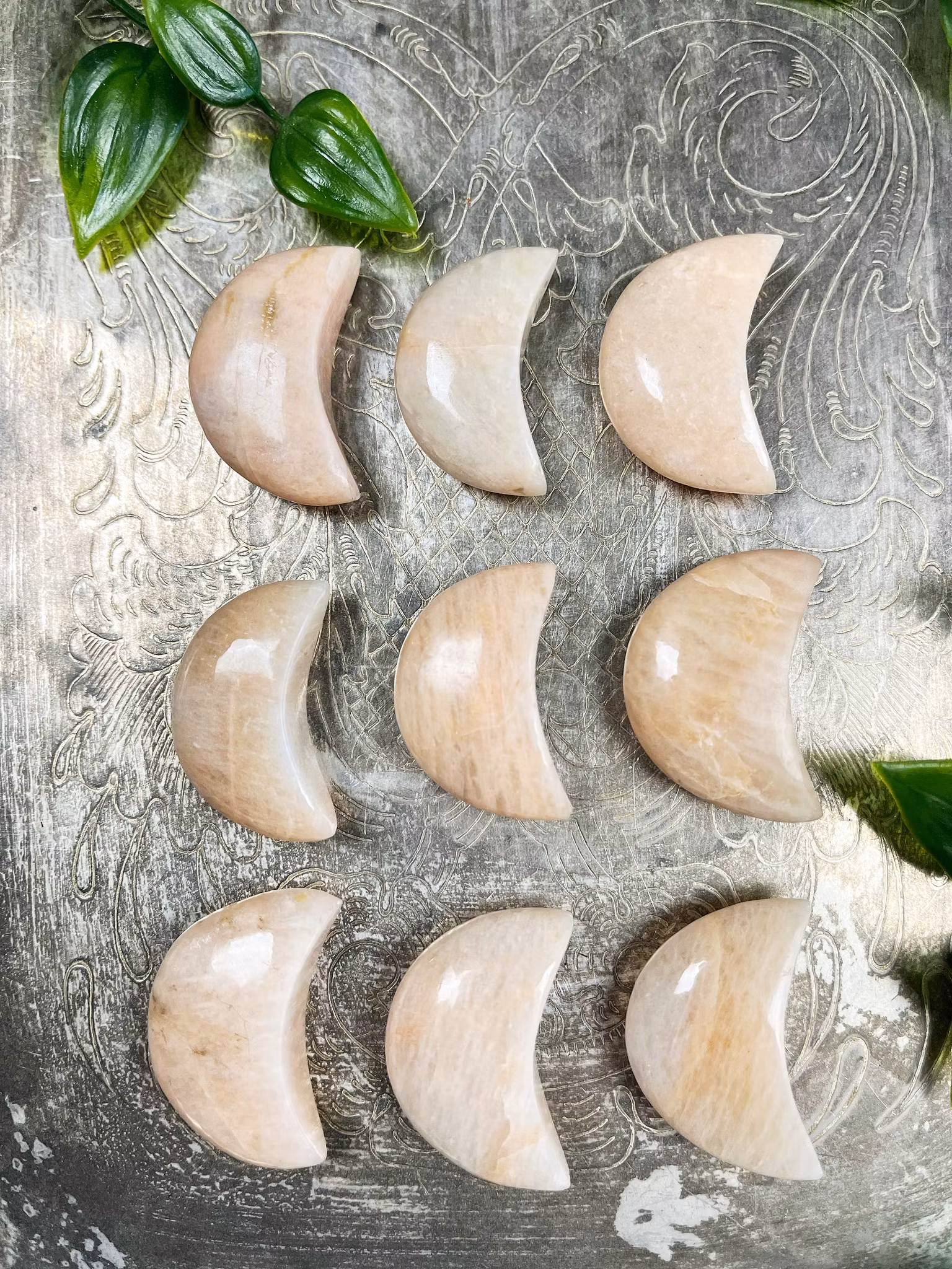 Månsten, Persiko måne