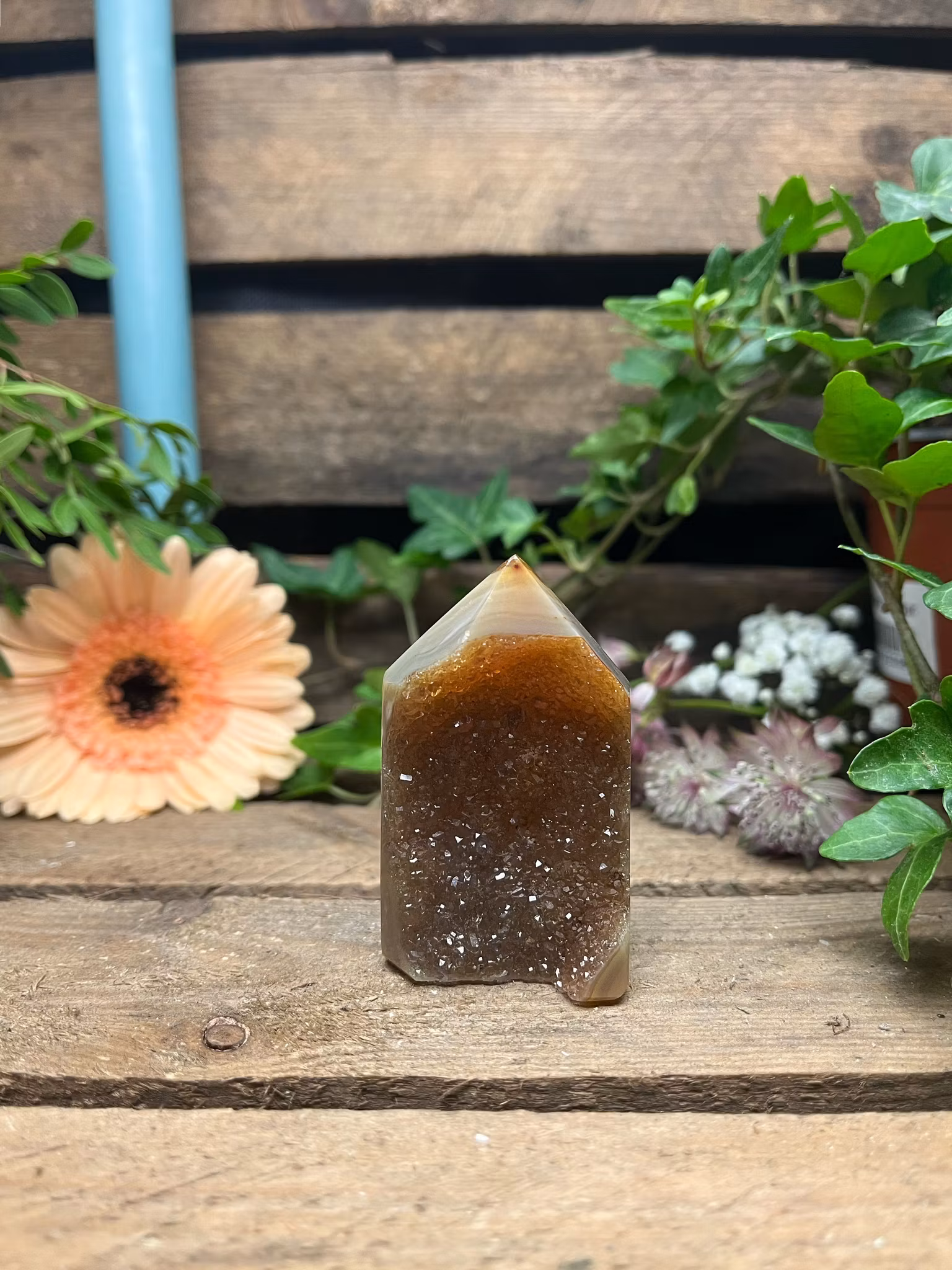 Agat, Polerad naturlig Spets med Druze #D