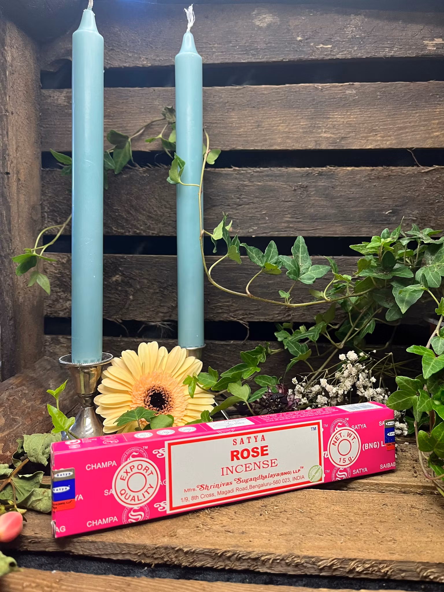 Rökelse, Pinnar Satya Rose