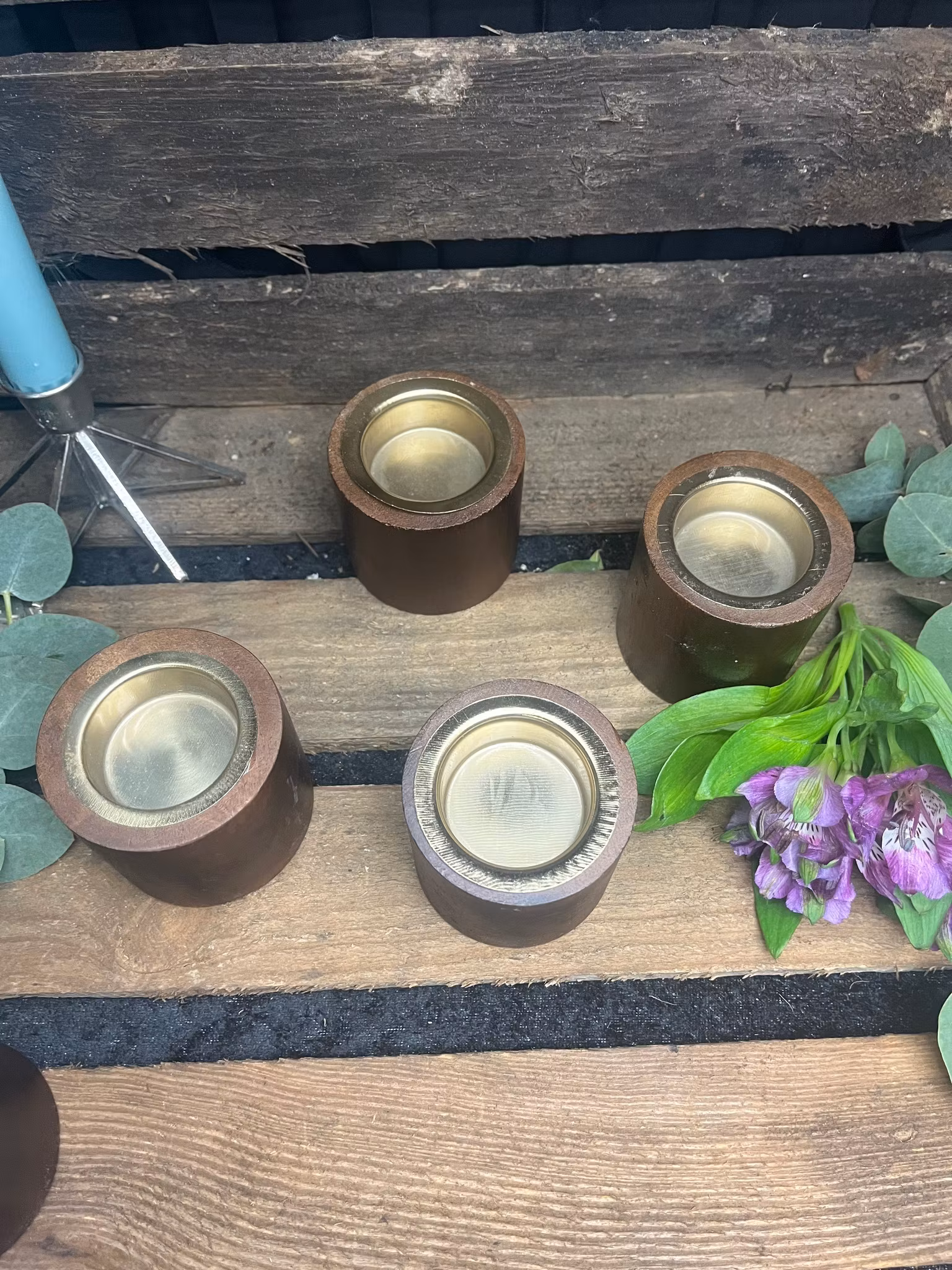 Värmeljushållare i trä