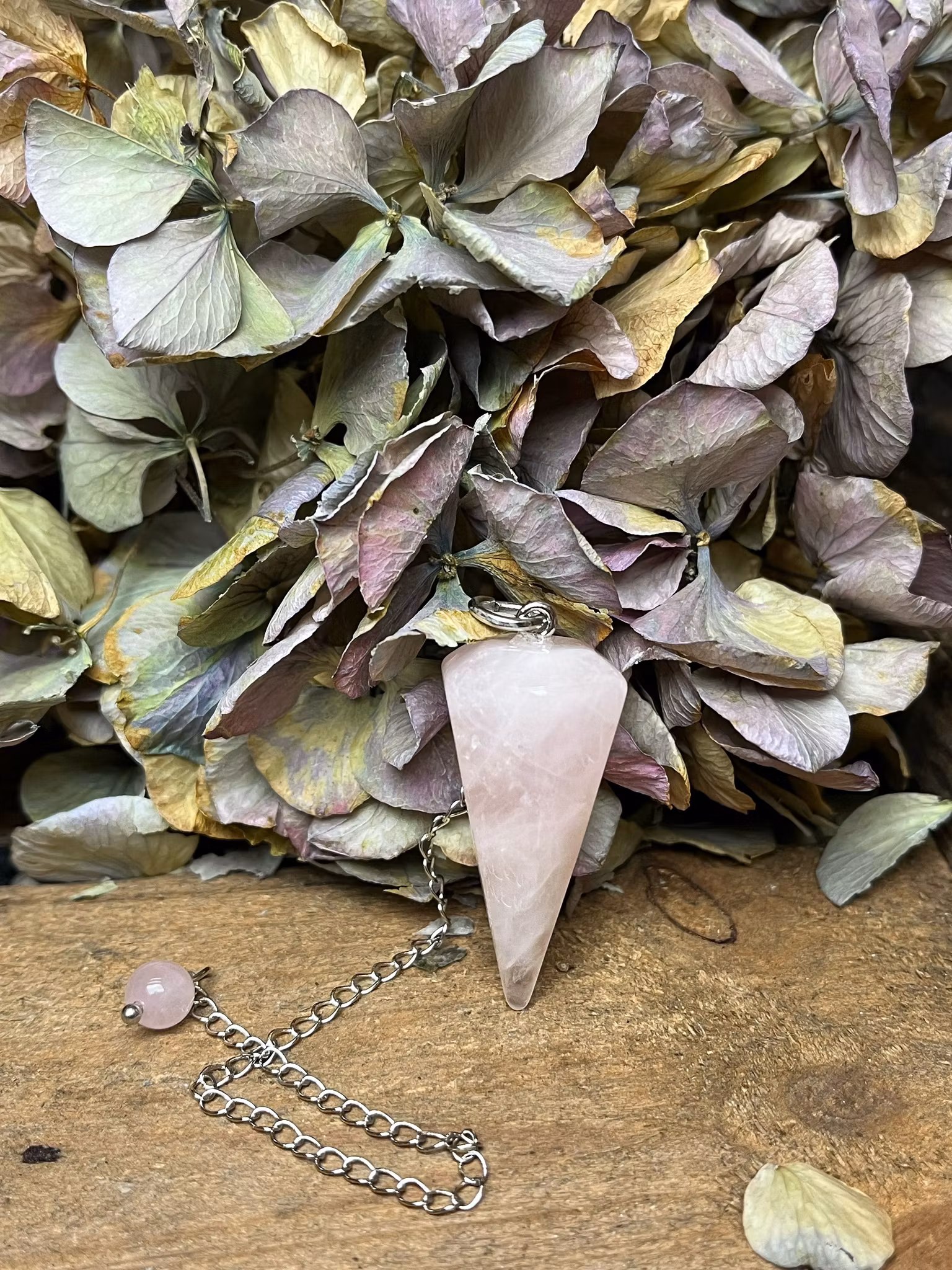 Rosenkvarts, Kon pendel