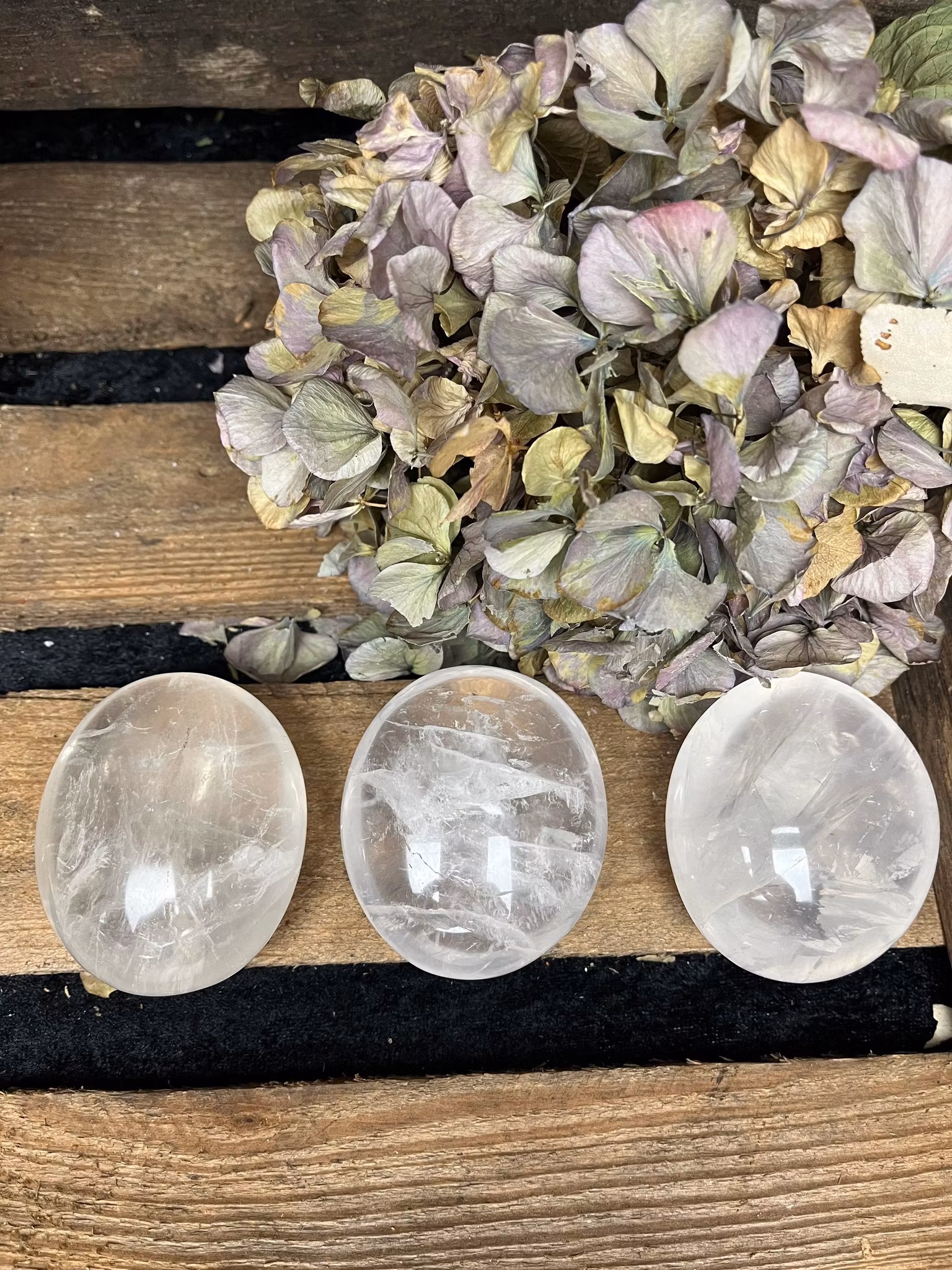 Bergskristall  palmstone stor