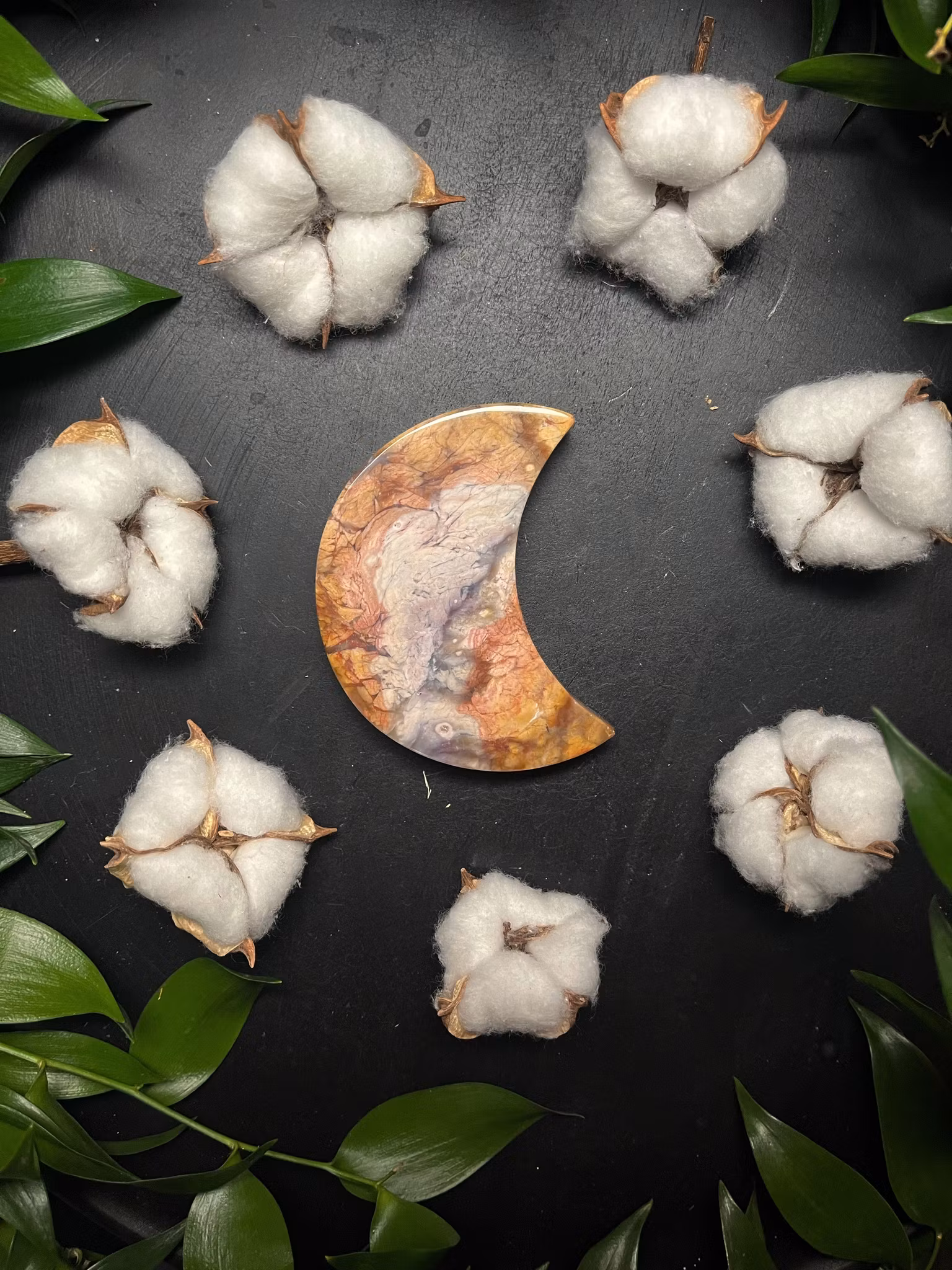 Rosa Jaspis, måne B