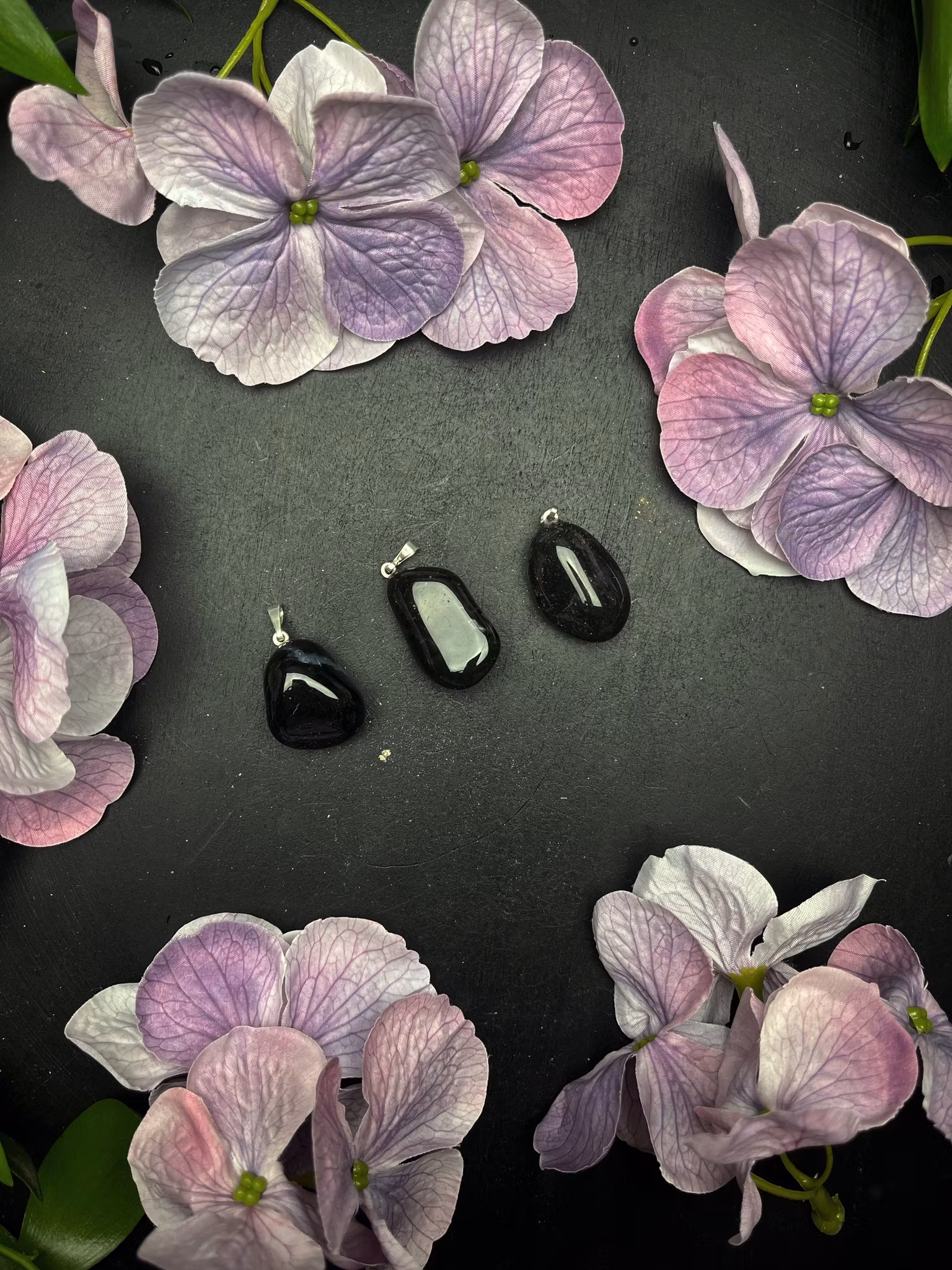 Onyx, Svart Hänge nugget