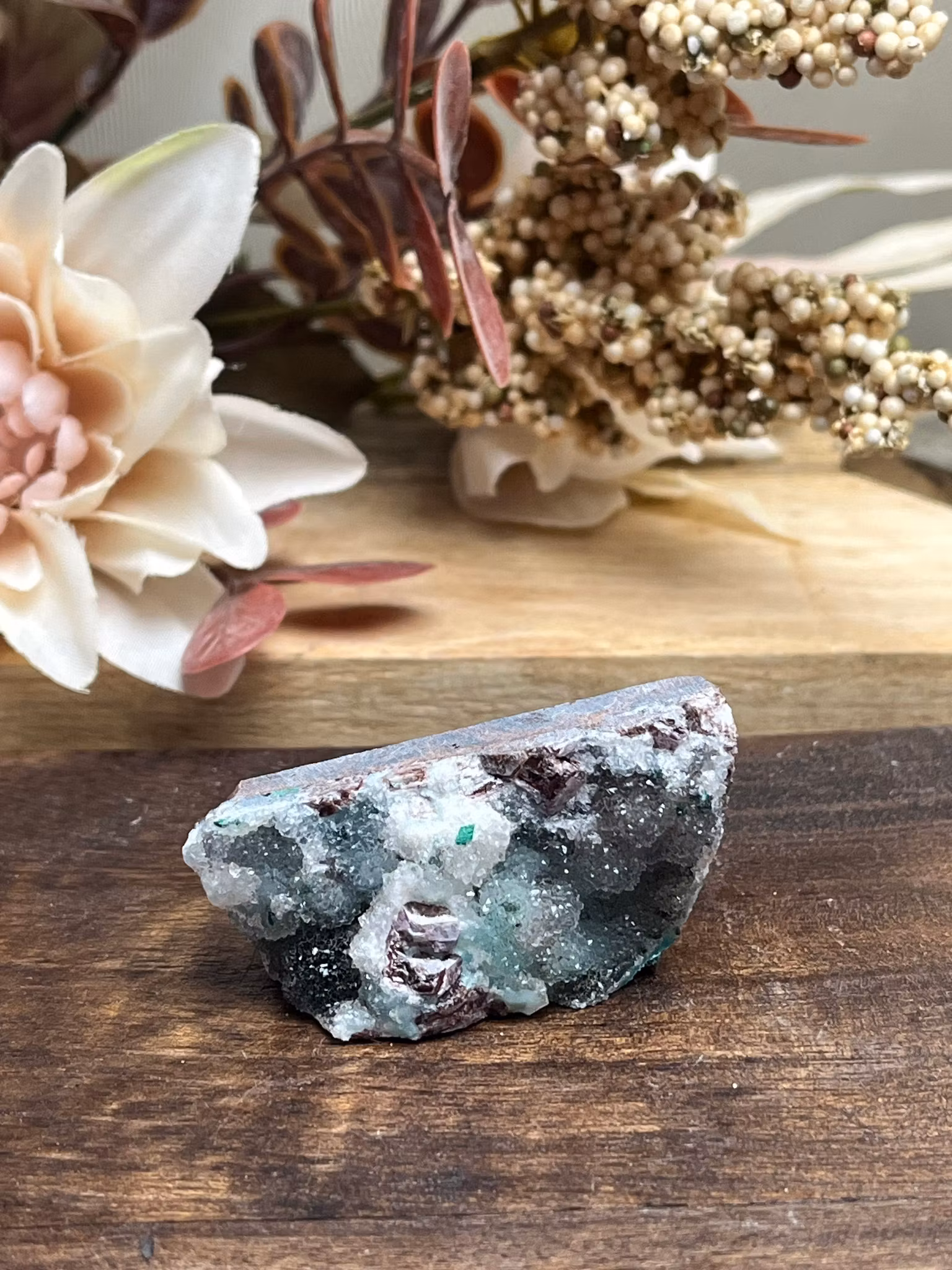 Gem silica med inslag av malakit kristallin nr 1