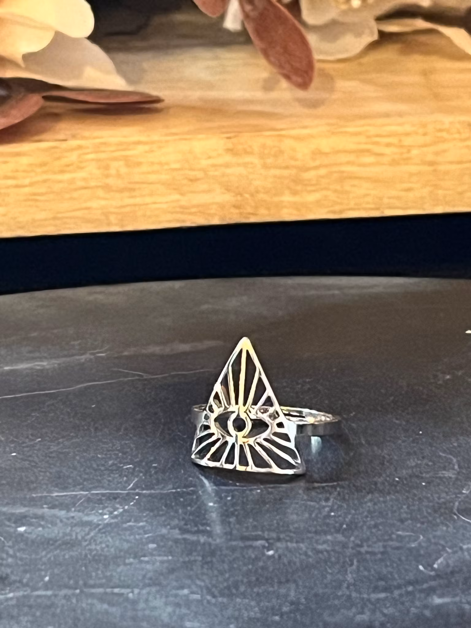 Justerbar ring i rostfritt stål evil eye triangel silver