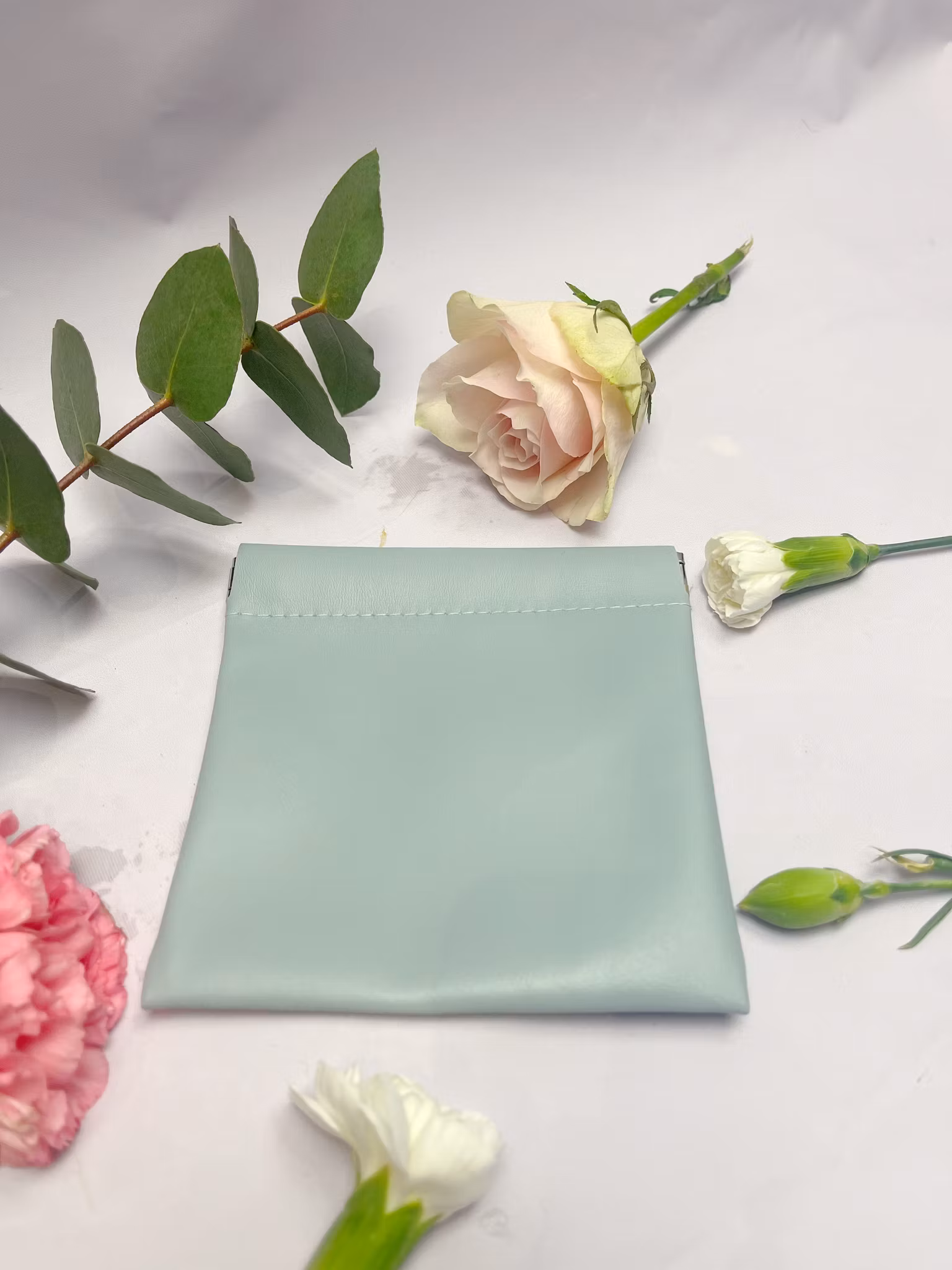 Liten vattentålig sminkväska ”I AM Ready” (Blå)