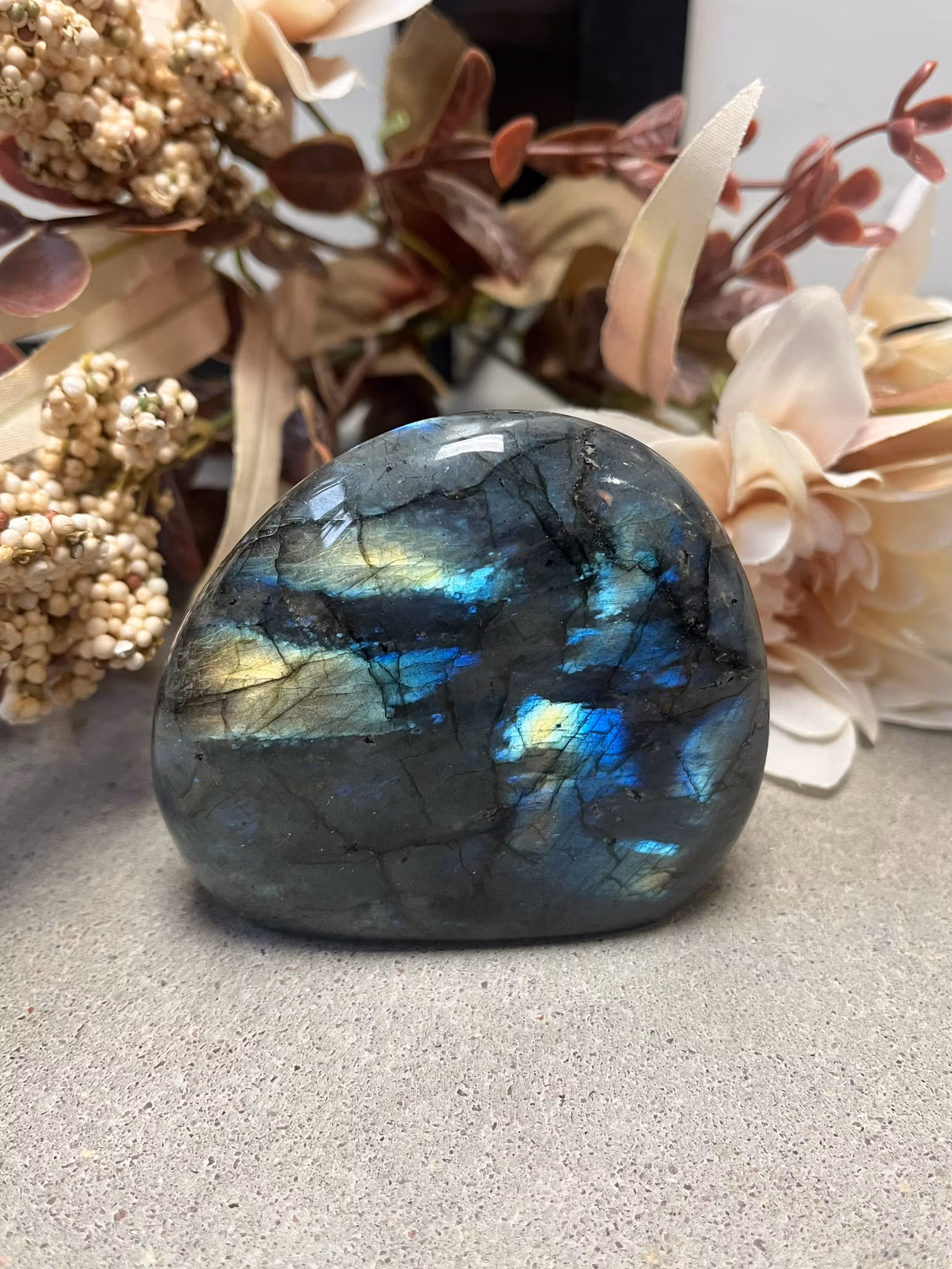 Labradorit, friform #2