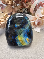 Labradorit, friform #5