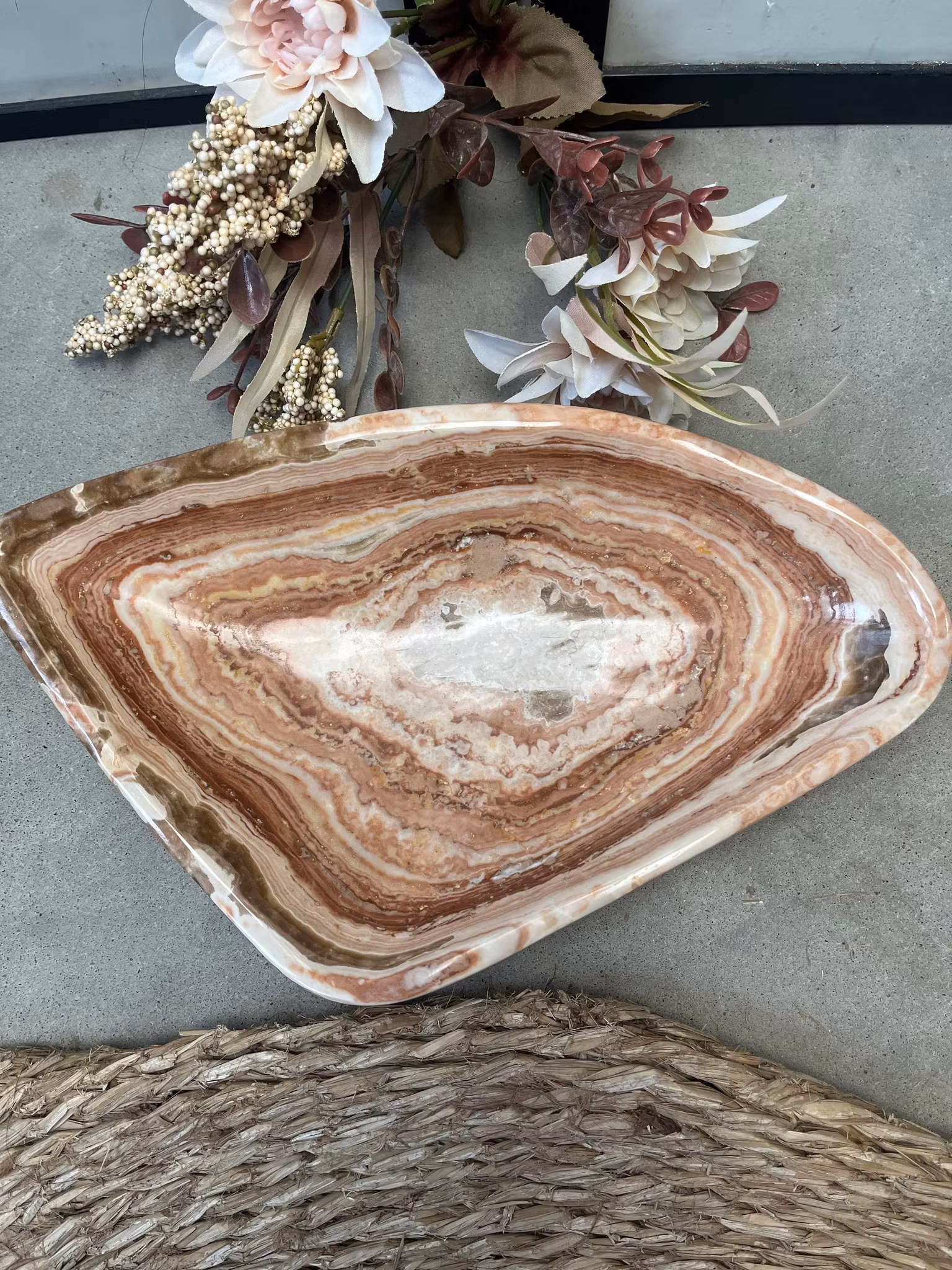 Aragonit fat (skål) #1