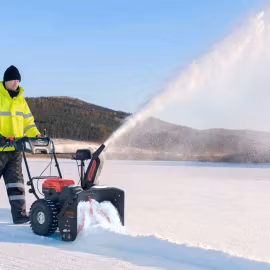 Cramer 82V Snöslunga