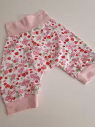 Baggyshorts jordgubbar storlek 86/92