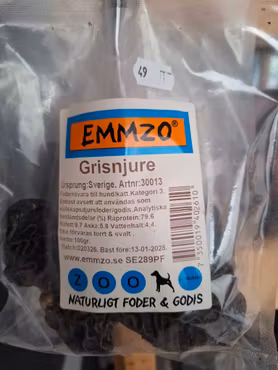 Emmzo Svenskt hundgodis i bit grisnjure