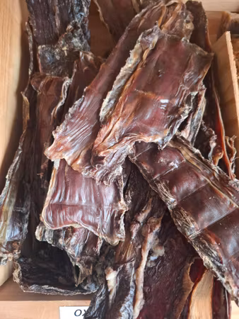 Emmzo Svenskt Hundtugg Oxmatstrupe 1 kg