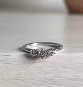 Trio ringen i 18k vitguld