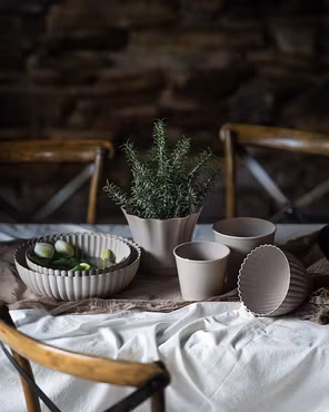 Kruka Romantik Beige återanvänd plast Ø16cm