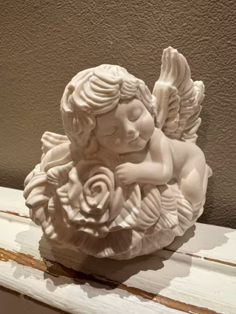 Silikonform kerub på blomma 8,5x7,5 cm