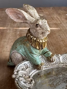 Dekoration Kanin med Fat 15 cm  Grön