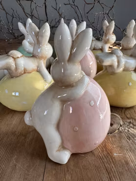 Dekoration Kanin med Ägg rosa 14 cm