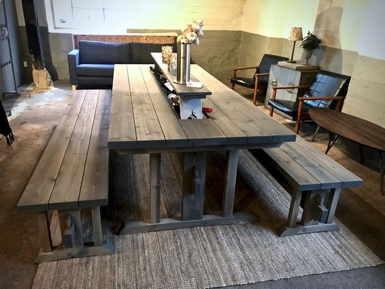 Midsommarbordet M17, stort utebord ink 2st bänkar