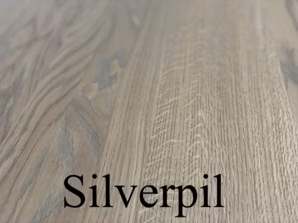 Runda matbord i ek med 1-3 illäggsskivor.